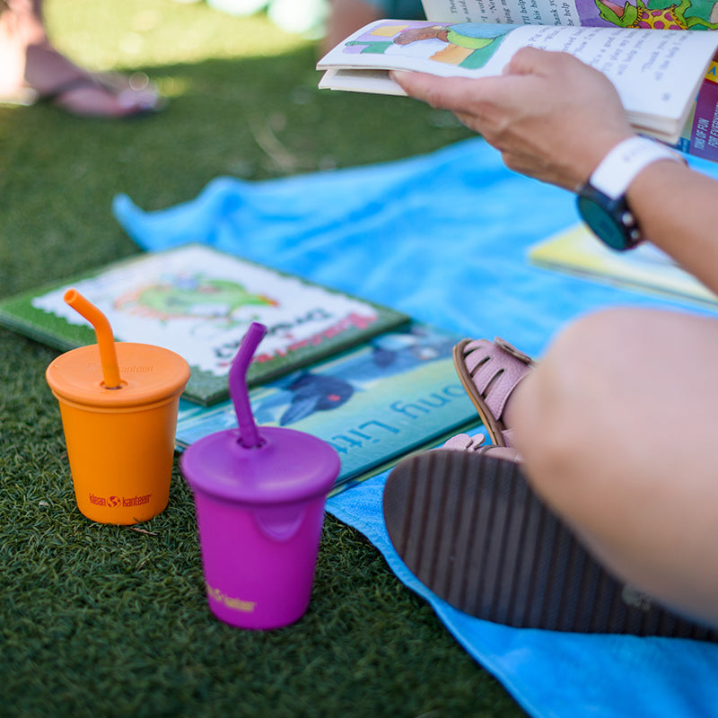 kid-s-sippy-cup-and-water-bottle-set-l8 10oz_kids_cups_straw_reading_blanket_square.jpg