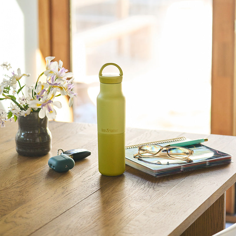 12oz-rise-classic-with-arch-loop-cap-o4 12oz_rise_classic_insulated_acacia_table_square.jpg