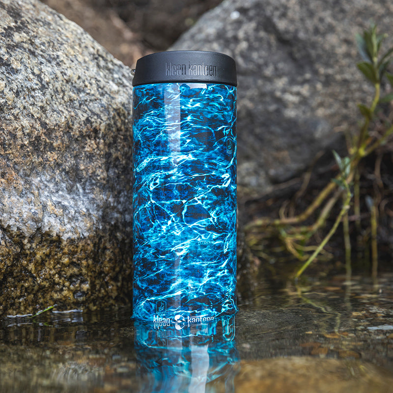 16oz-tkwide-with-cafe-cap-mossy-oak-d5 16oz_tumbler_mossyoak_bass_cafe_water_closeup_square.jpg