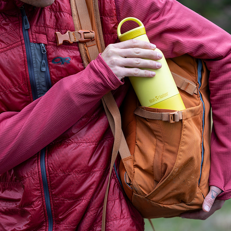20oz-rise-classic-with-arch-loop-cap-j1 20oz_rise_classic_insulated_bottle_acacia_backpack_square.jpg