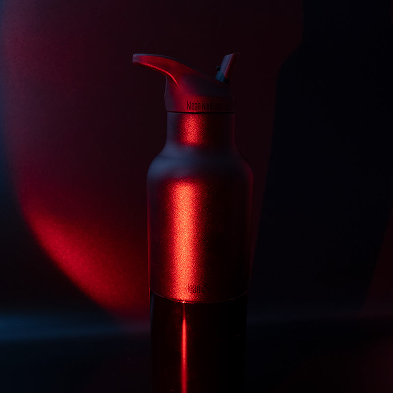 20oz-rise-classic-may-the-4th-b2 20oz_rise_classic_may_the_fourth_starwars_black_bottle_redglow_square.jpg