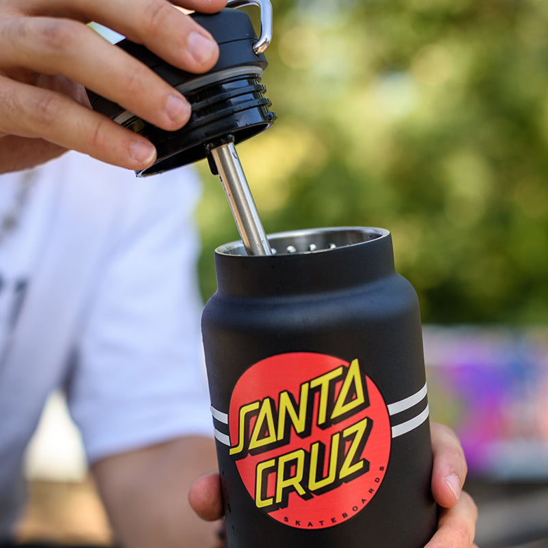 32oz-tkwide-with-twist-cap-santa-cruz-d8 32oz_tkwide_twist_water_bottle_santacruz_dot_lidoff_square.jpg