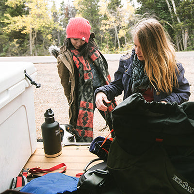 64oz-classic-with-loop-cap-w0 64oz_insulated_classic_backpackers_tailgate_square.jpg