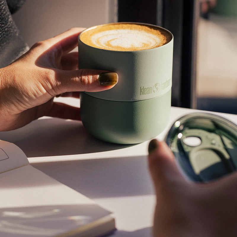 slide-lid-k8 8oz_rise_lowball_iceberg_coffee_espresso_sun_slide_lid_closeup_square.jpg