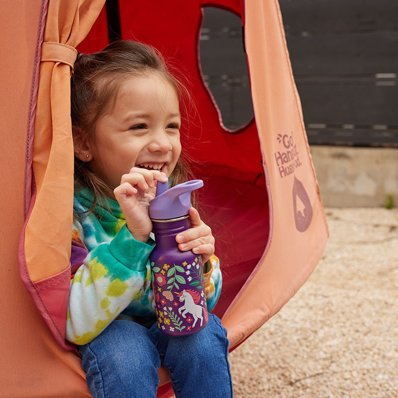 12oz-kid-s-classic-with-flip-seal-sport-cap-a9 kid_sport_flip_seal_12oz_girl_smile_hammock_square.jpg