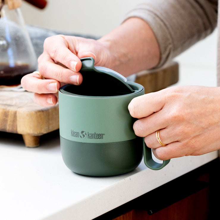 flip-lid-w0 rise_flip_lid_large_coffee_mug.jpg